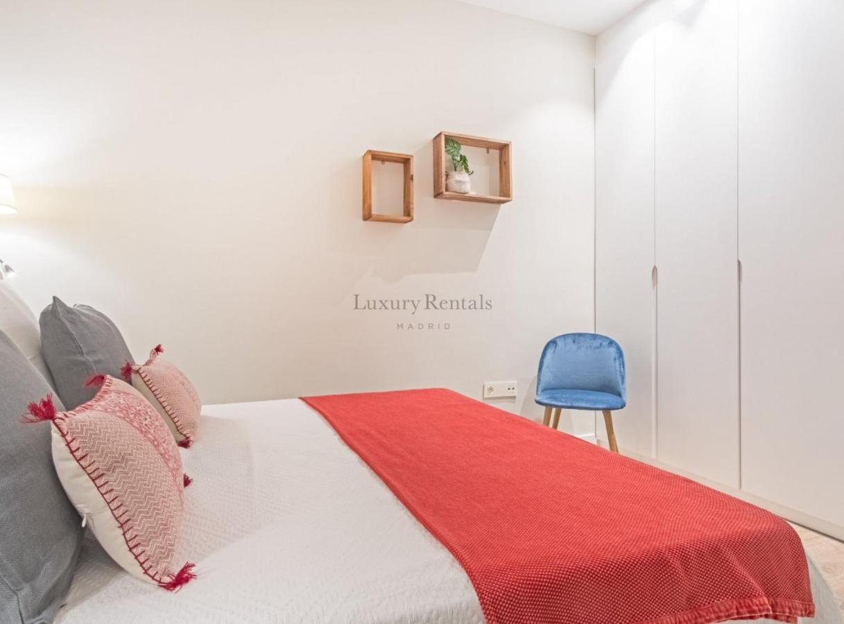 Experience The Best Of Madrid! Gran Via Apartment For 6, Comfort And Style In The Heart Of Chueca III Luaran gambar