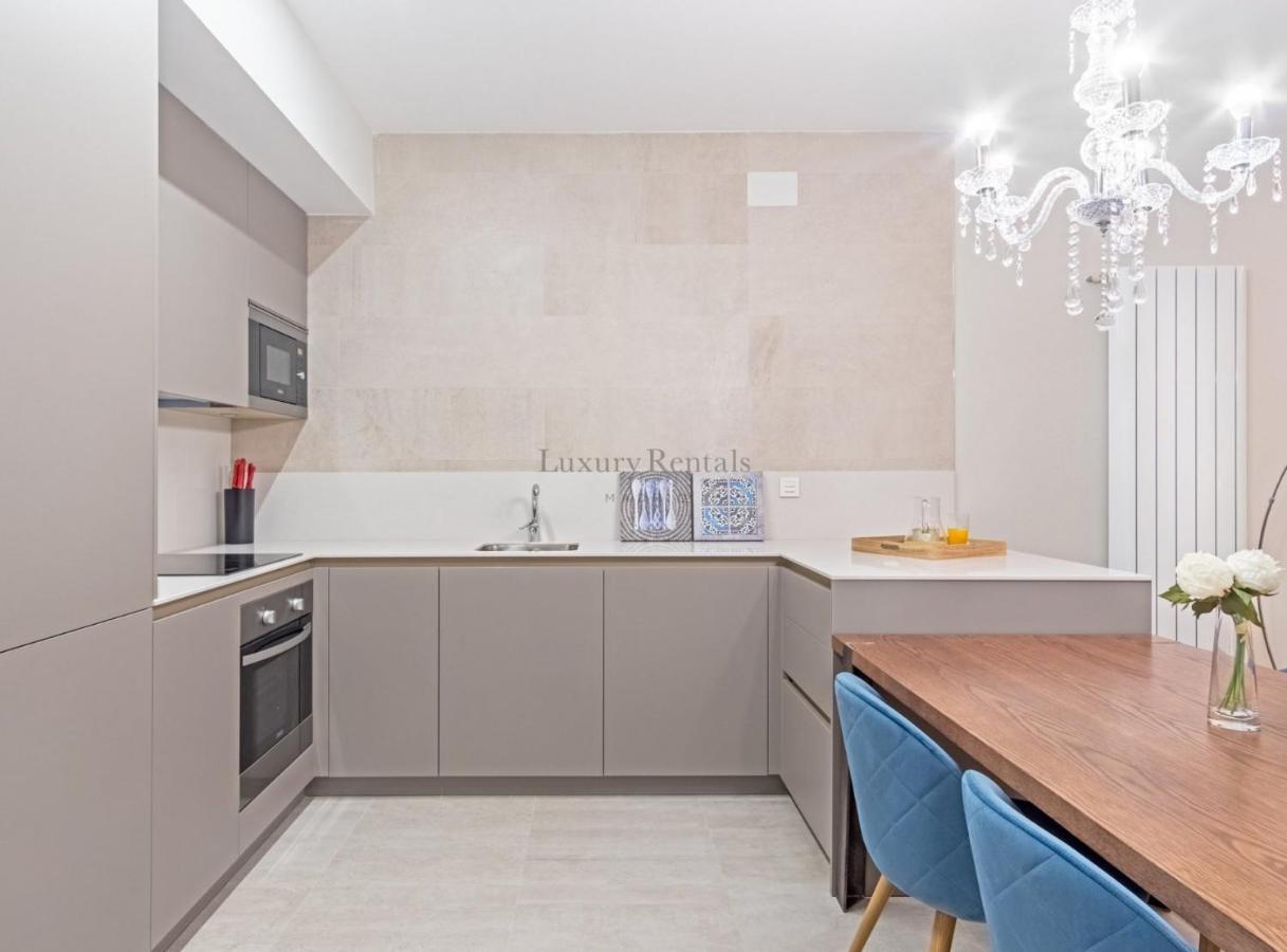 Experience The Best Of Madrid! Gran Via Apartment For 6, Comfort And Style In The Heart Of Chueca III Luaran gambar
